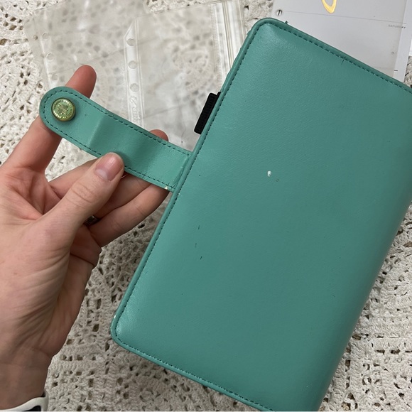 Used Webster’s Pages personal binder - Picture 9 of 17